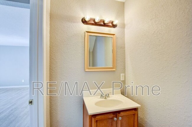 Building Photo - 2513 Masi St