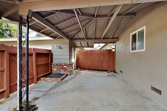 Building Photo - 10251029wo