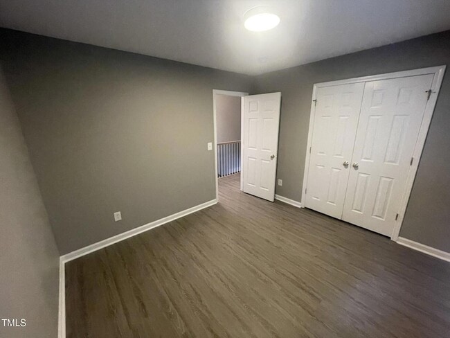 Building Photo - 4201 Beacon Crest Way