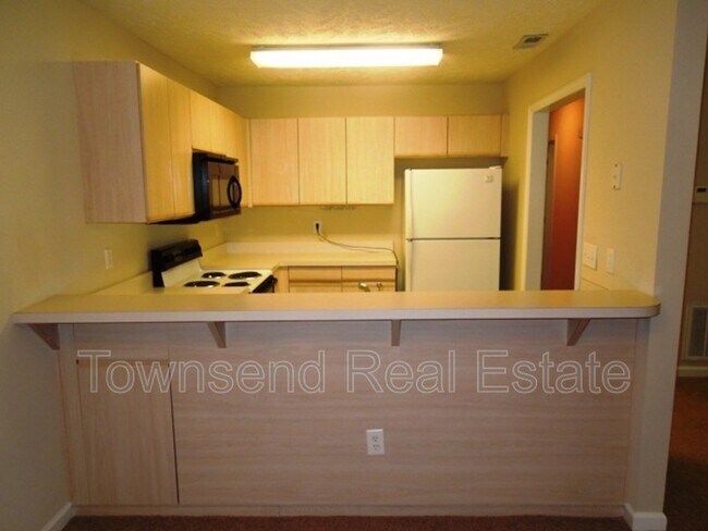 Building Photo - 1905 Sardonyx Rd