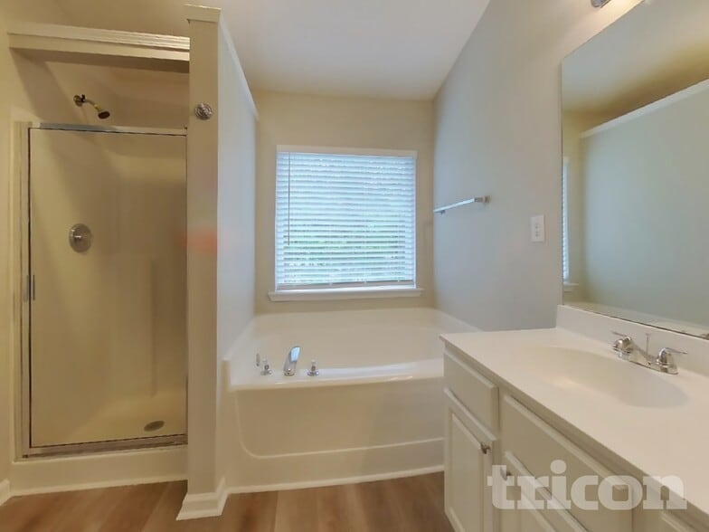 Building Photo - 5534 Somervale Ct