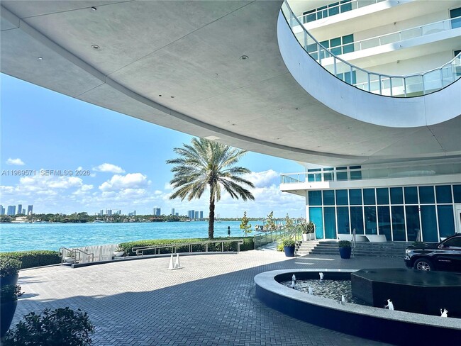 Building Photo - 540 West Ave