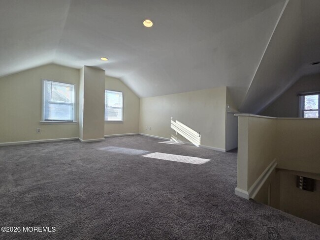 Building Photo - 24 Rector Pl