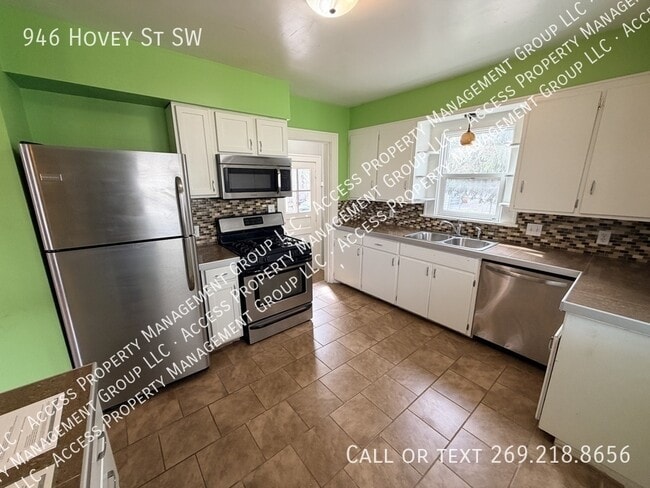 Building Photo - 946 Hovey St SW