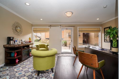 Building Photo - 820 Gentleman Rd