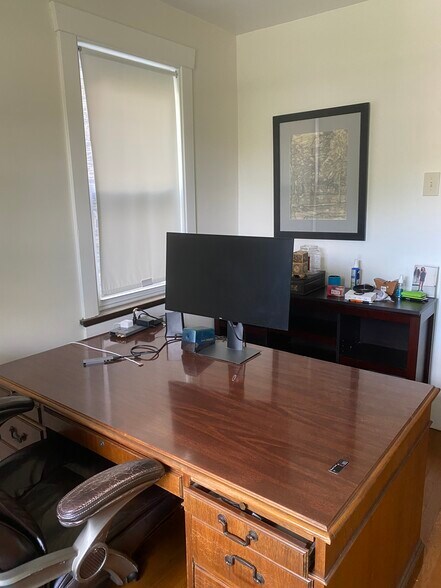 Office - 6824 McPherson Blvd