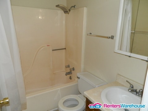 Building Photo - 2 bedroom duplex for Rent