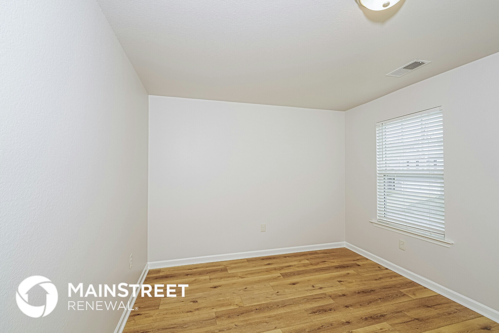 Building Photo - 360 Clover Cir