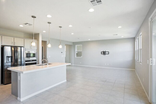 Building Photo - Beautiful 4 Bedroom Home In A Gated Skye Canyon Community