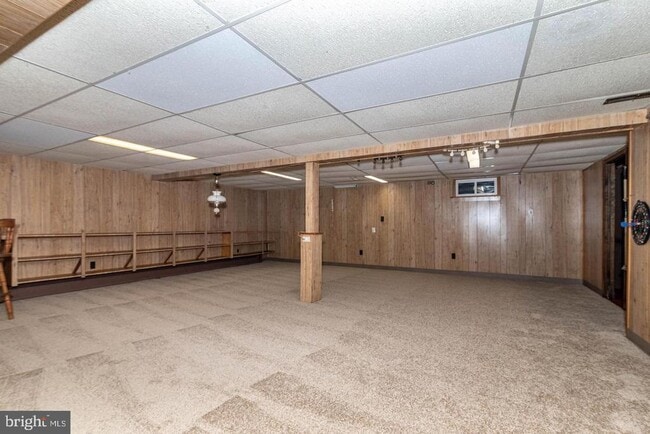 Building Photo - 520 Powell Rd