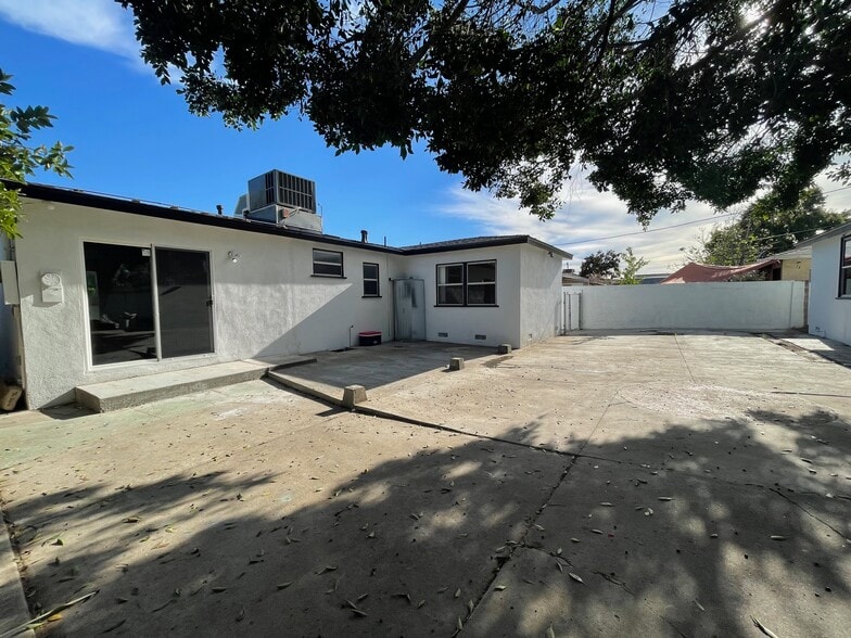 Building Photo - 14519 Fox St