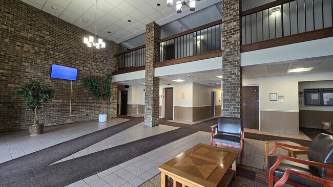 Building Photo - 1460 Fairlane Dr