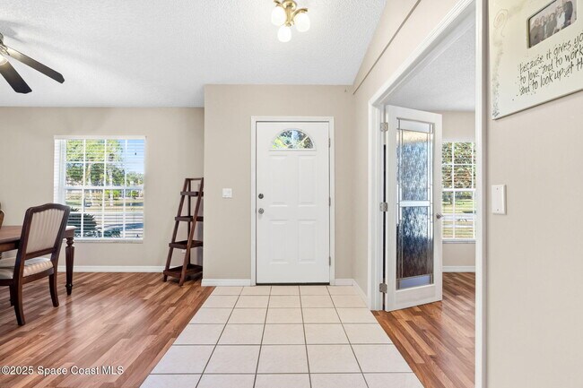 Building Photo - 1015 Homewood Ave