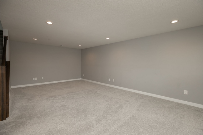 Building Photo - 3715 Fernwood Ln SW