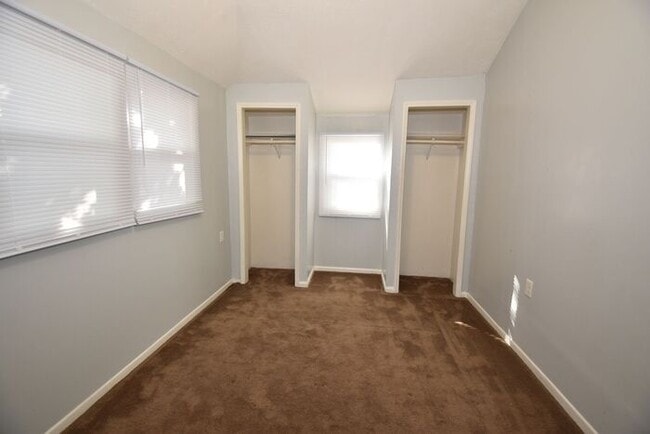 Building Photo - Elkhart 3 bedroom and 2 full baths