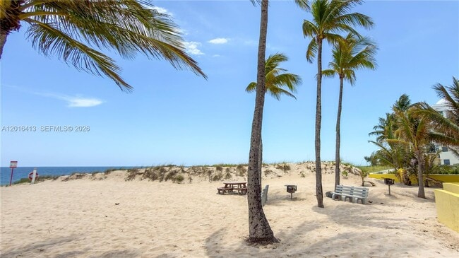 Building Photo - 1391 S Ocean Blvd