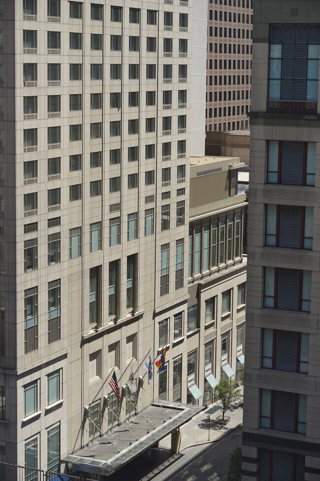 Building Photo - 30 E Huron St