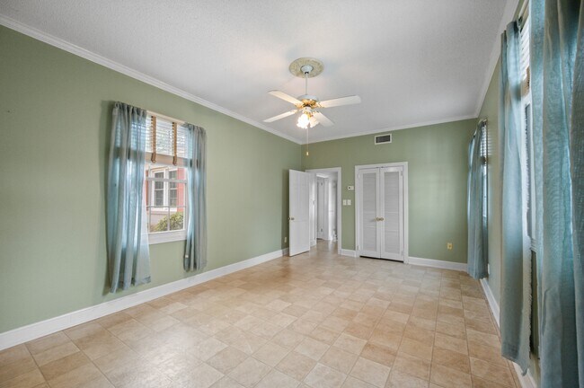 Building Photo - 254 Berkley Ct