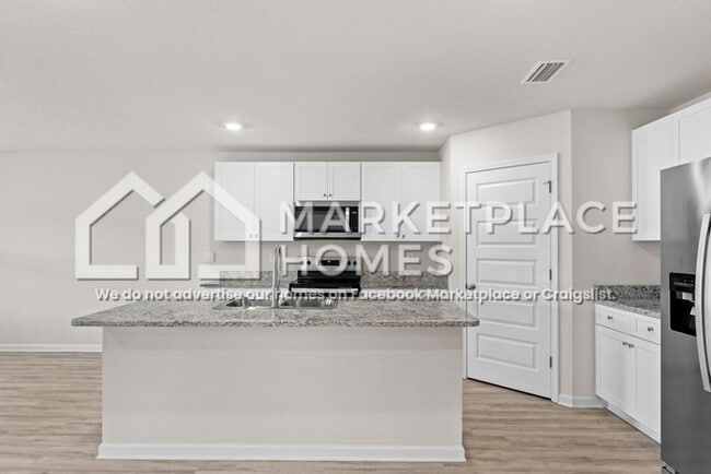 Building Photo - 7504 Delancey St