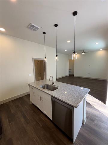 Building Photo - 2036 Oak Grove Ln