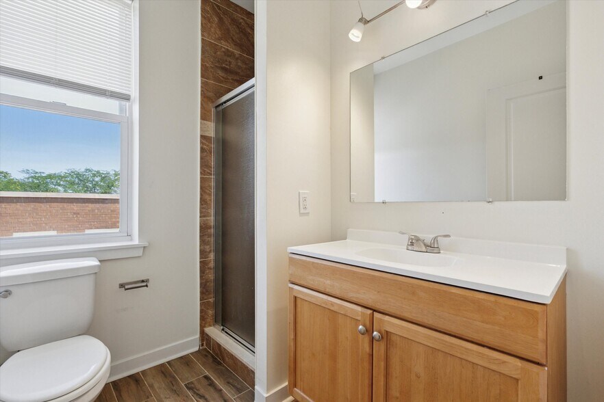 Building Photo - 2128 N 17th St