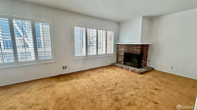 Building Photo - 52 Genoa Pl