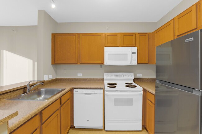 Building Photo - 222 N Columbus Dr