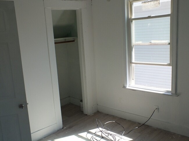 Building Photo - 241 Tyler St