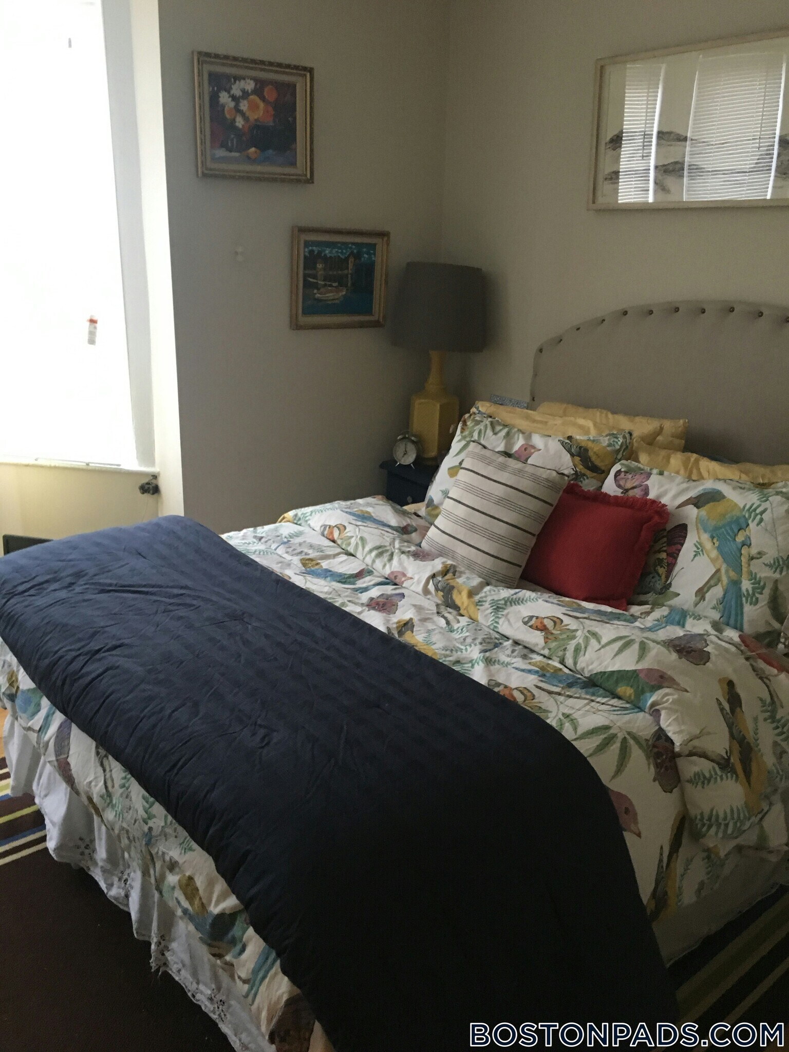 Building Photo - 506 E Broadway