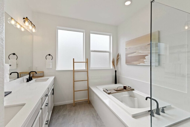 Building Photo - 5723 Synergy Ct