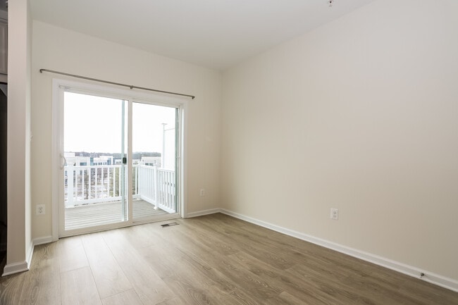 Building Photo - 7121 Millstone Rd