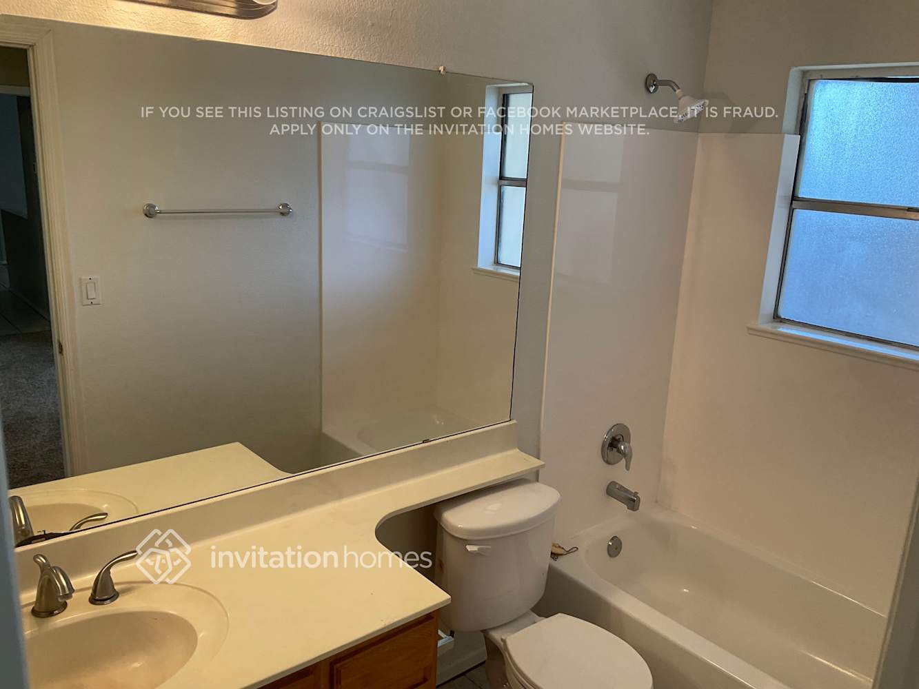 Building Photo - 4034 E Covina St