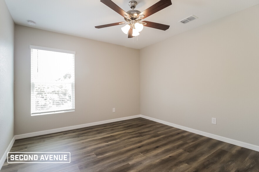 Building Photo - 4539 Lacoco St