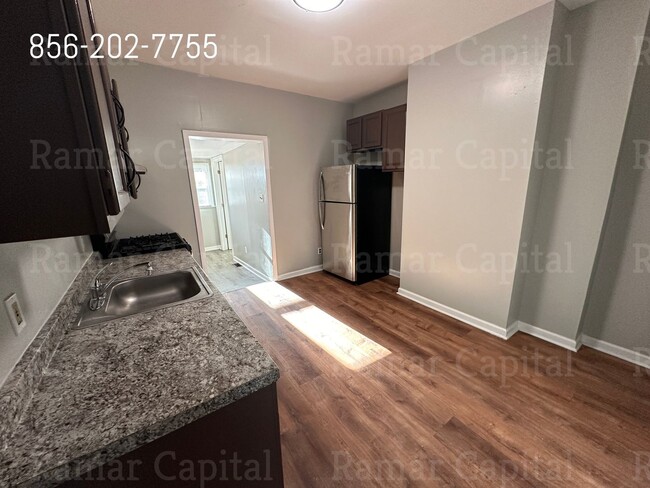 Building Photo - Beautifully Remodeled 2-Bedroom, 1-Bath Ho...