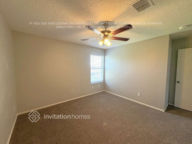 Building Photo - 2928 Marco Dr