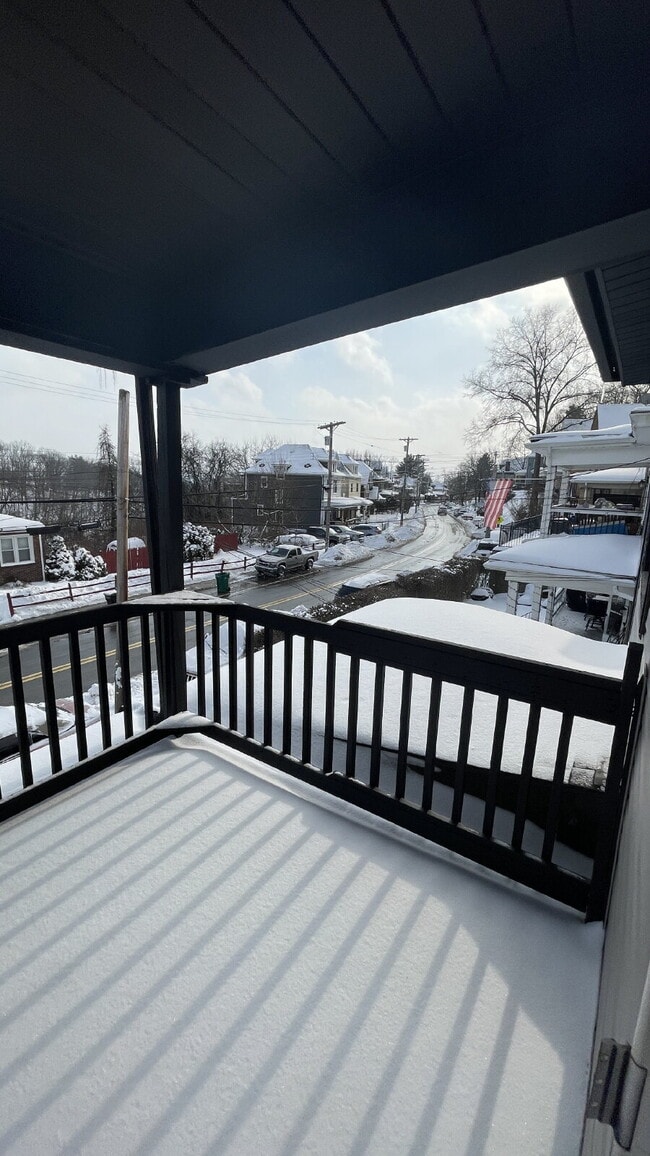 Building Photo - Spacious 3-Bedroom in Bellevue – Minutes from Downtown Pittsburgh!