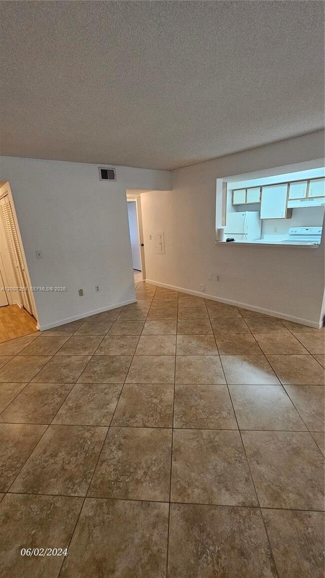 Building Photo - 815 Boynton Beach Blvd