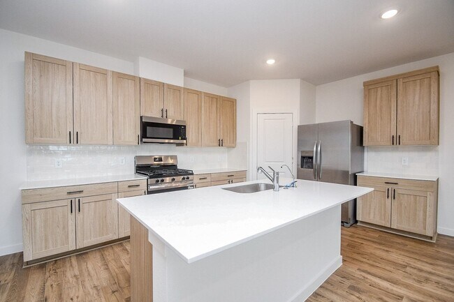 Building Photo - 3578 Lovebird Ln