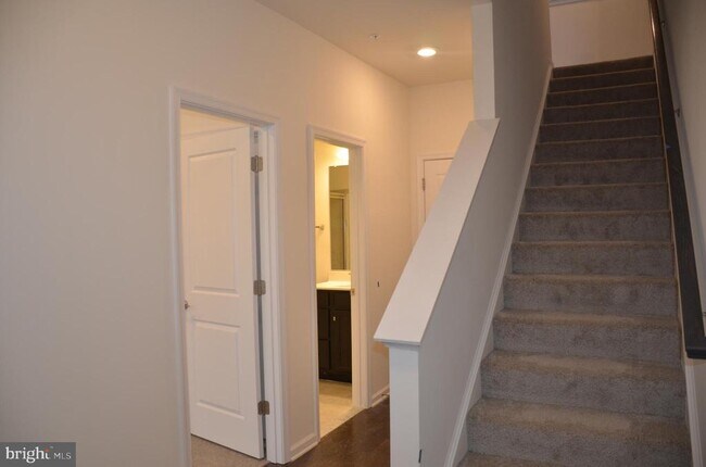 Building Photo - 5609 Tallyn Hunt Pl