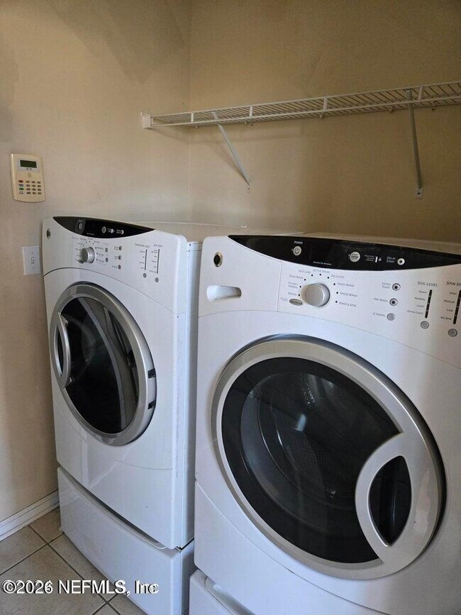 Building Photo - 1541 Harvest Cove Dr