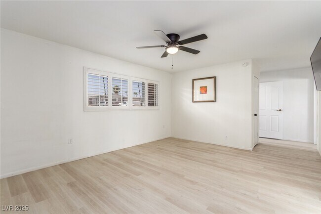 Building Photo - 505 Vincent Way