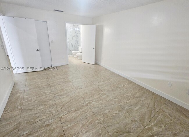 Building Photo - 9319 NW 121st St