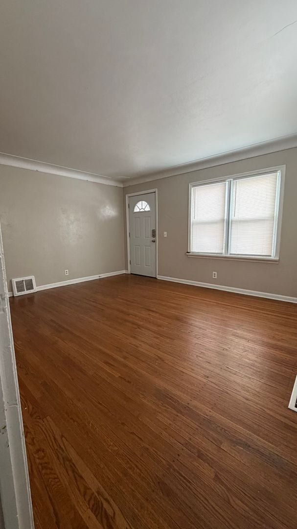 Building Photo - ***NEW ON THE MARKET....DRIVE BY TO CHECK IT OUT-located near UT****