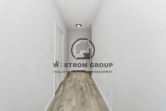 Building Photo - 9209 Leveret Ln