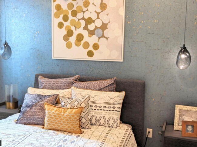 Building Photo - 17299 Pagoda Palms Dr