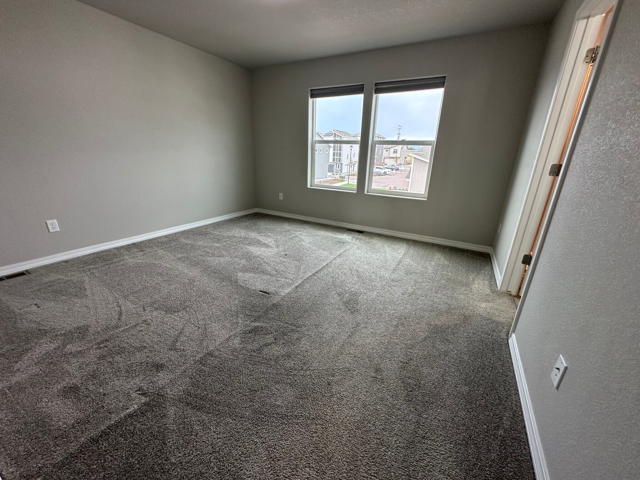 Building Photo - 7435 Gorgeted Quail Grv