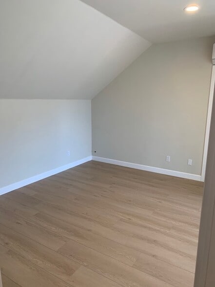 bedroom - 21387 Crestwind Dr