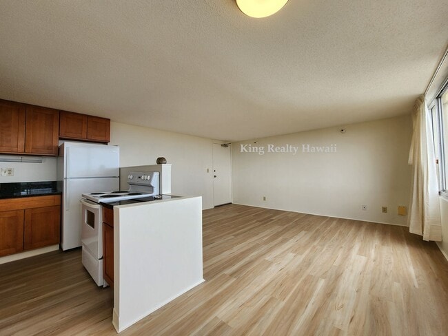 Primary Photo - **Upgraded 1 br / 1ba Great Views,W/D in u...