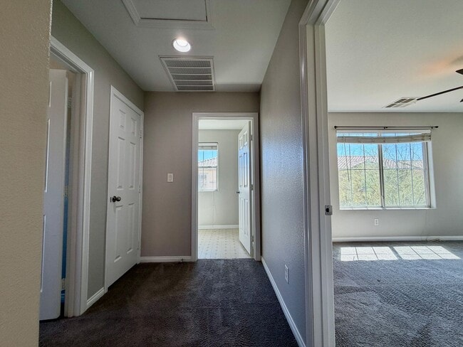 Building Photo - 3 story in Silverado Ranch