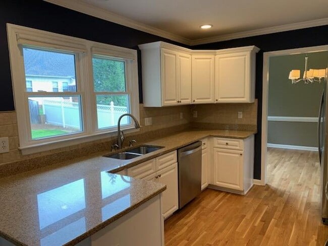 Building Photo - 2312 Kendricks Ct